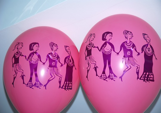 Globus amb dibuix de dones
