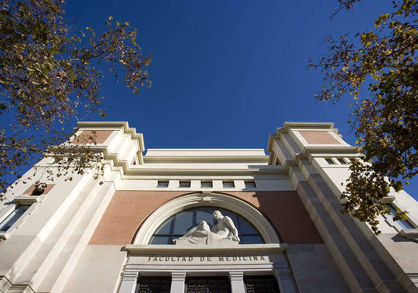 fachada de la Facultad