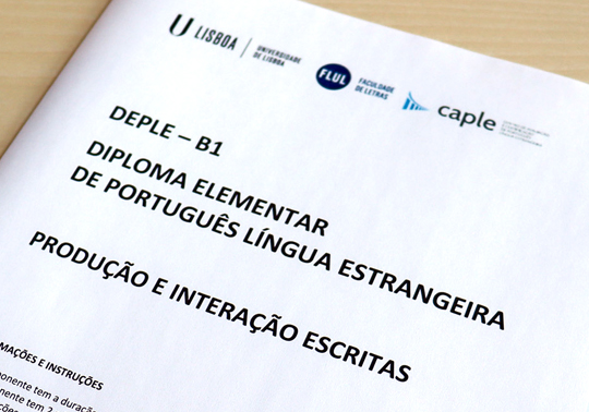 Foto de la portada de un examen del CAPLE.