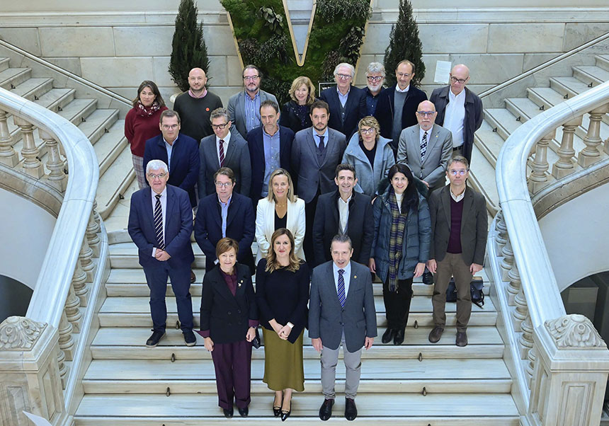 L’Ajuntament repensarà València en clau metropolitana junt a la UV