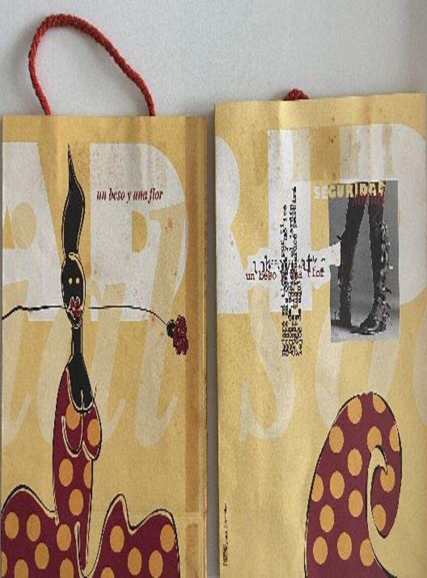 Bolsa de papel. Un beso y una Flor