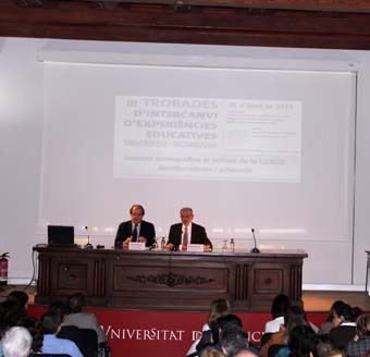 La conferencia se ha realizado en La Nau de la Universitat de València.