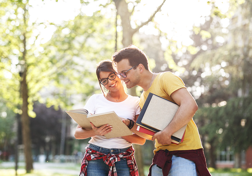 dos estudiants