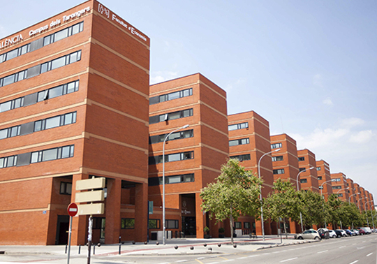 Fachada del Campus