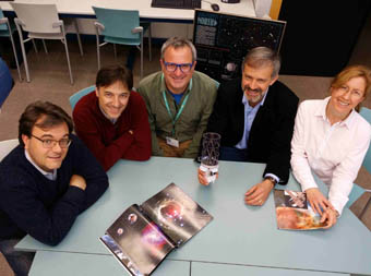 Los creadores del vídeo (de izquierda a derecha): Alberto Fernández Soto, Fernando Ballesteros, Javier Díez, Vicent J. Martínez y Amelia Ortiz Gil.
