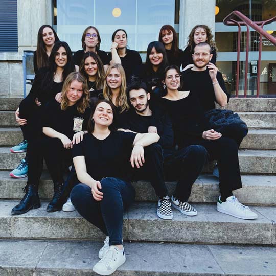 Fotografía de grupo de personas