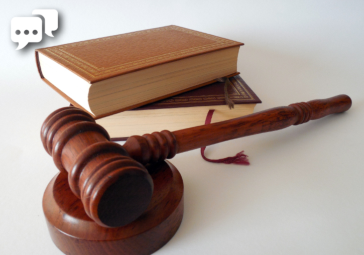 Mall i llibre de dret penal