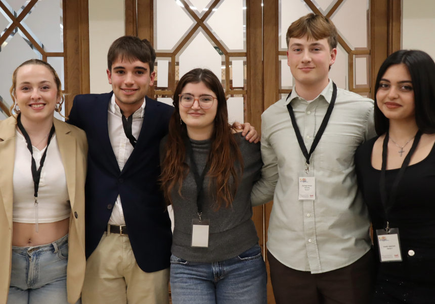 Equip vencedor de la Lliga de debat interna de la UV