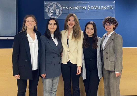 Les estudiantes premiades