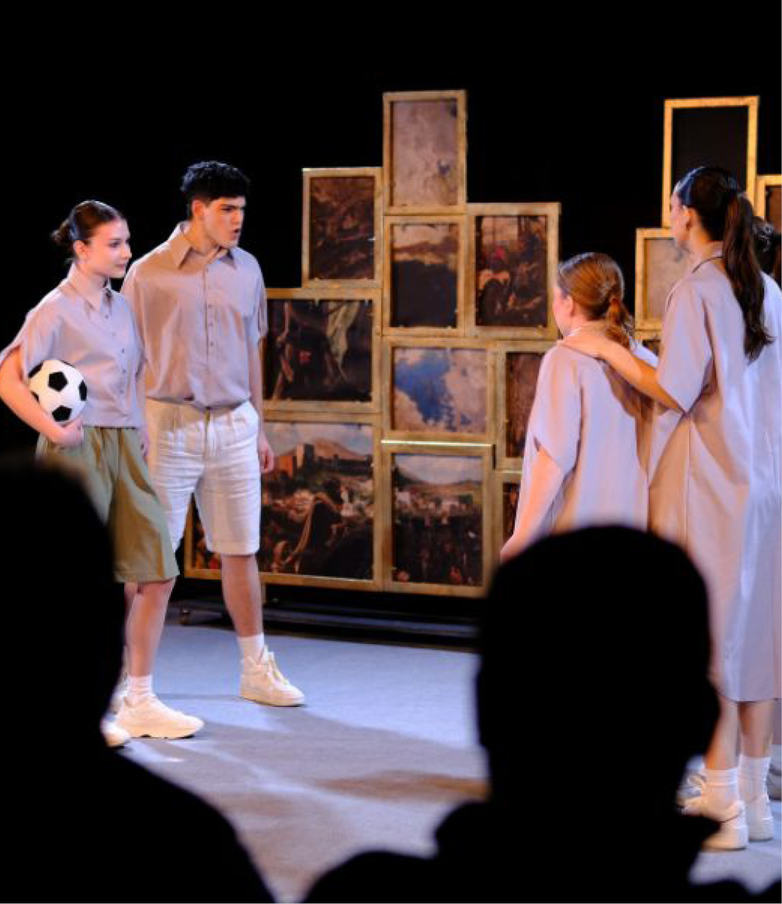 ‘Conquestes’ by Escena Erasmus UV