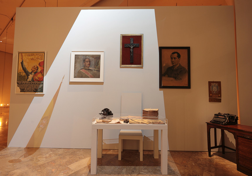 Entrada a la exposición de Rafael Solaz en la Sala Estudi General.