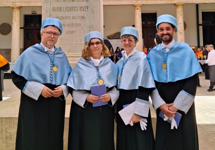 Part de l'equip deganal a La Nau obertura del curs 26-27