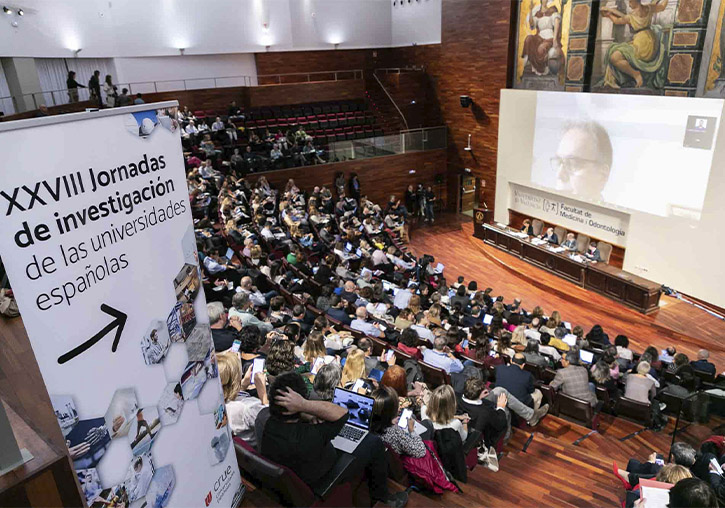 CRUE reclama un adequat finançament de la investigació universitària, programes d'atracció i retenció de talent, la Ciència Oberta i més inversió en infraestructures científiques