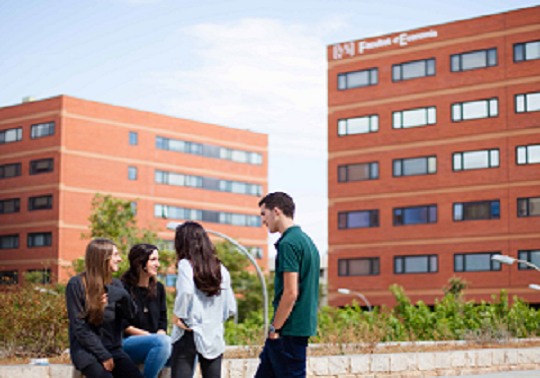 Grado en Finanzas y Contabilidad de la Facultad de Economía de la Universitat de València entre las 4 mejores