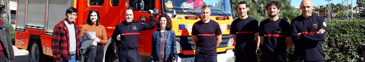 Visita de bombers al Campus de Burjassot-Paterna