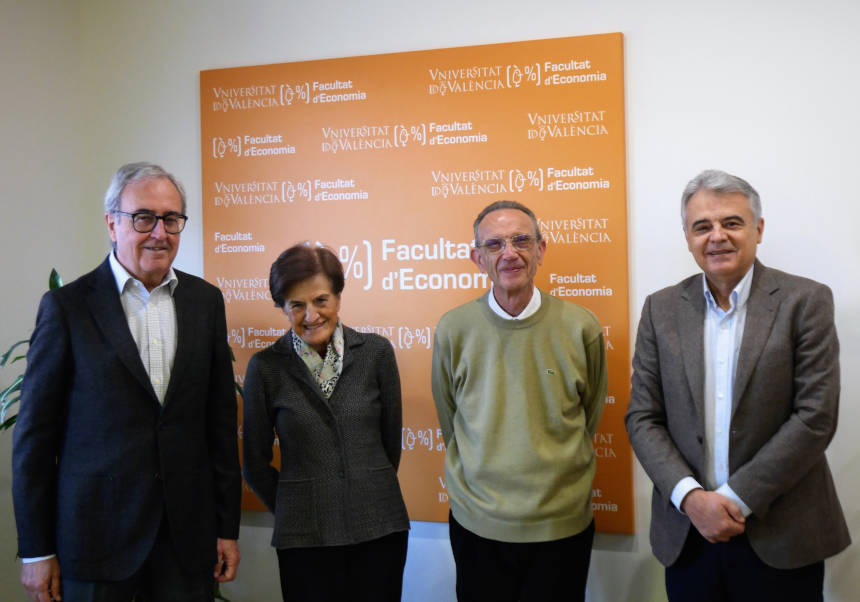 De izquierda a derecha: Francisco Pérez, Adela Cortina, Jordán Galduf y Francisco Muñoz.