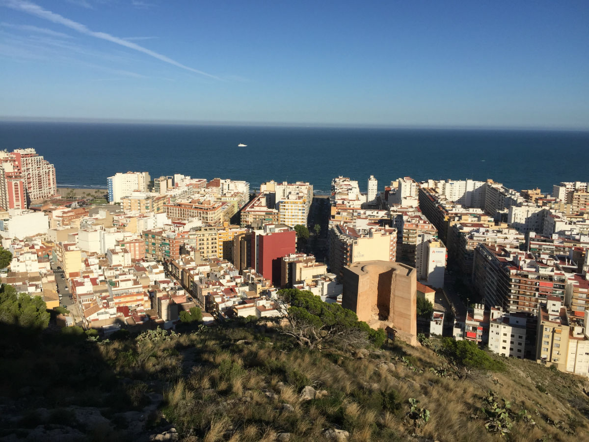 Evolución de Cullera como gran centro receptor de turistas desde los años 70