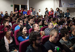 Alumnes en una reunió