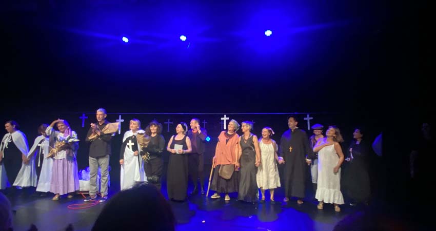 Grup de teatre actuant