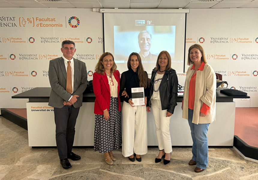 VERÓNICA TEJERO MARTOS, NOVA DOCTORA DE LA UNIVERSITAT DE VALÈNCIA