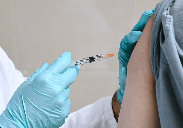 Seasonal influenza vaccination campaign for UV staff