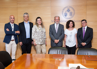 Membres de la Universitat i l'associació