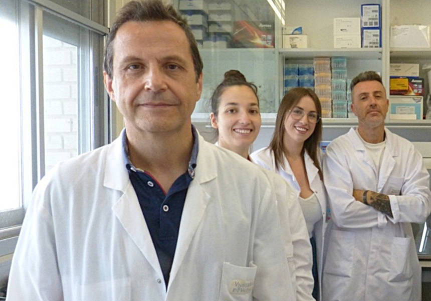 UV's professor Rubén Artero and his research group.