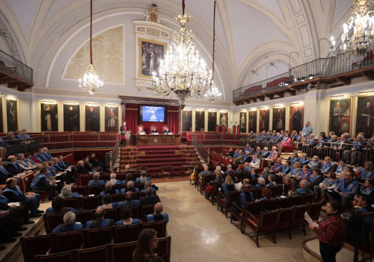 La Nau Gran Diplomas Ceremony in the Paraninfo (Main Hall).
