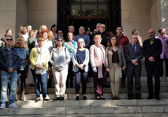 Imatge de la concentració de rebuig contra l'assassinat masclista d'Helena Veslos en Dénia