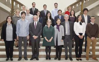 Imatge de grup del reconeixement als millors estudiants.