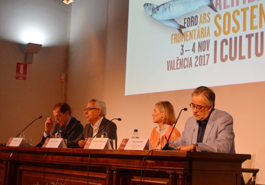 Inauguración de la jornada en el Centre Cultural La Nau.