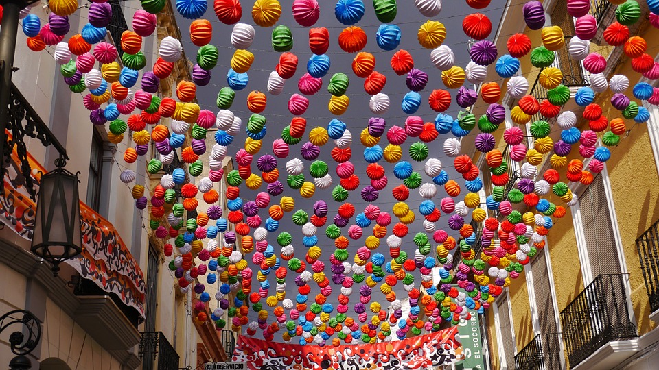 La conselleria espera poder crear un ambiente de 'fiesta de la educación valenciana'