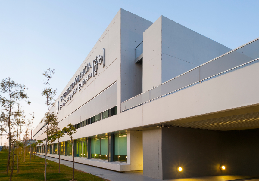 The “UV Challenge Energy Environment” Award from the POWERC-UV Chair