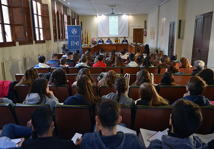 Paterna i Quart de Poblet acullen un programa d'alfabetització financera per a alumnes d'institut