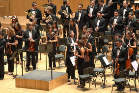Orquestra Filharmònica de la Universitat.