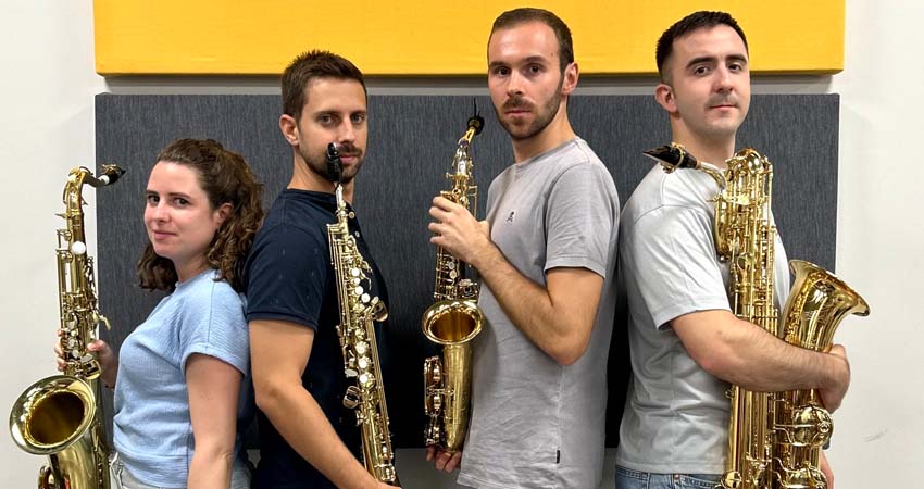 Photo of the performers