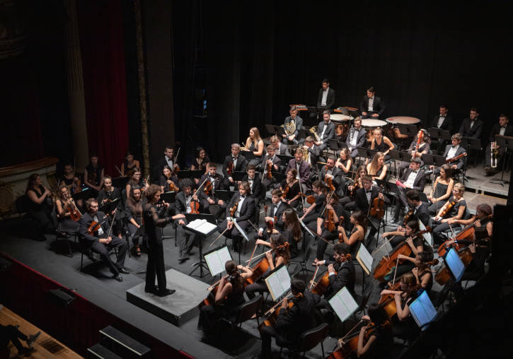 Un momento del concierto de la Orquestra Filharmònica UV en el Teatro Principal.