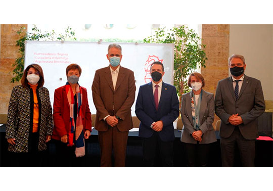 Rectores y rectoras de las universidades públicas valencianas y el vicepresidente segundo de la Generalitat