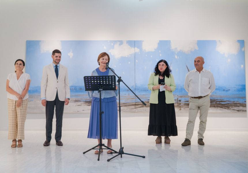 Inauguración de la muestra 'Paisatge i canvi climàtic' a cargo de la rectora de la UV. FOTOS: Salva Tarrasó.