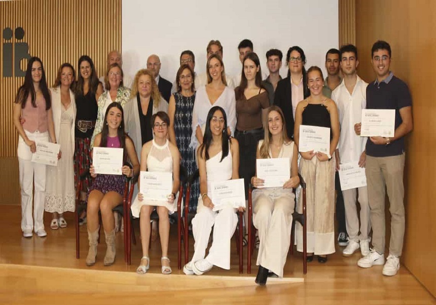 Estudiant del Grau en Biotecnologia becat per la Fundació Rafael Bernabeu