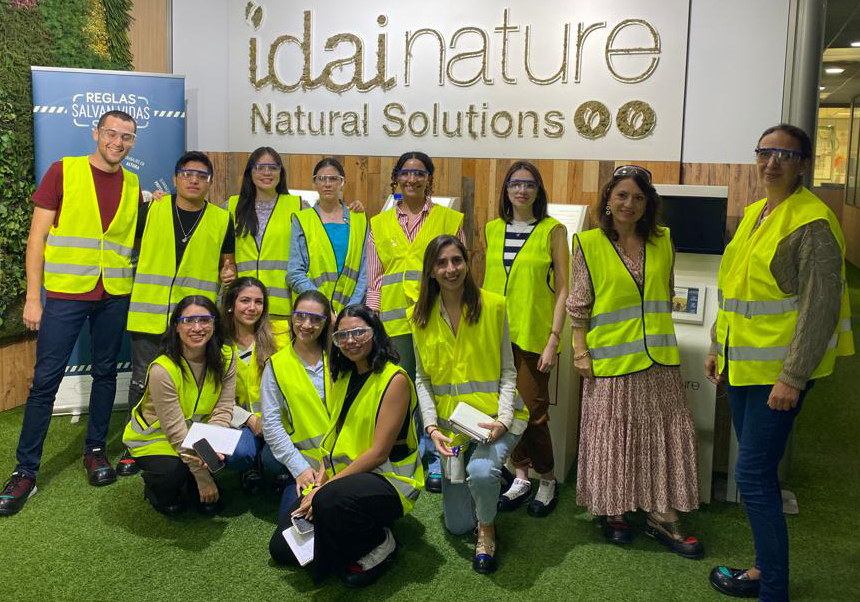 Group photo or our estudents during the visit