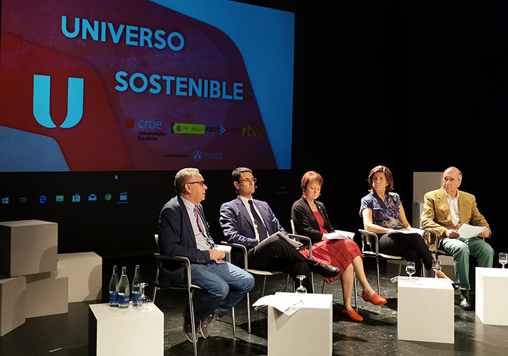 De izquierda a derecha: Miquel Francés, Francisco Mora, Mª Vicenta Mestre, Paloma Domingo y Francisco Javier González.