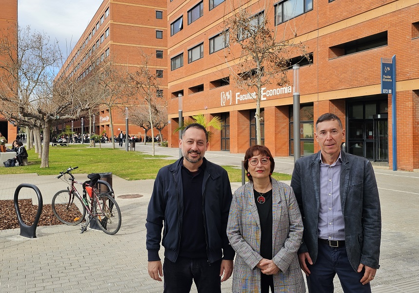 From left to right: Pau Pérez Ledo, Rosa M. Yagüe Perales and Isidre march Chordà.