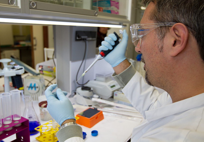 Conferència Dr. Roberto Cattaneo ‘Tropismo viral: más allá de los receptores canónicos’