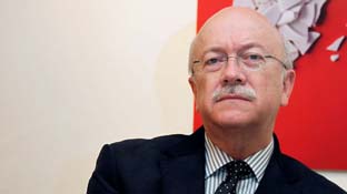 Andrés Ortega.