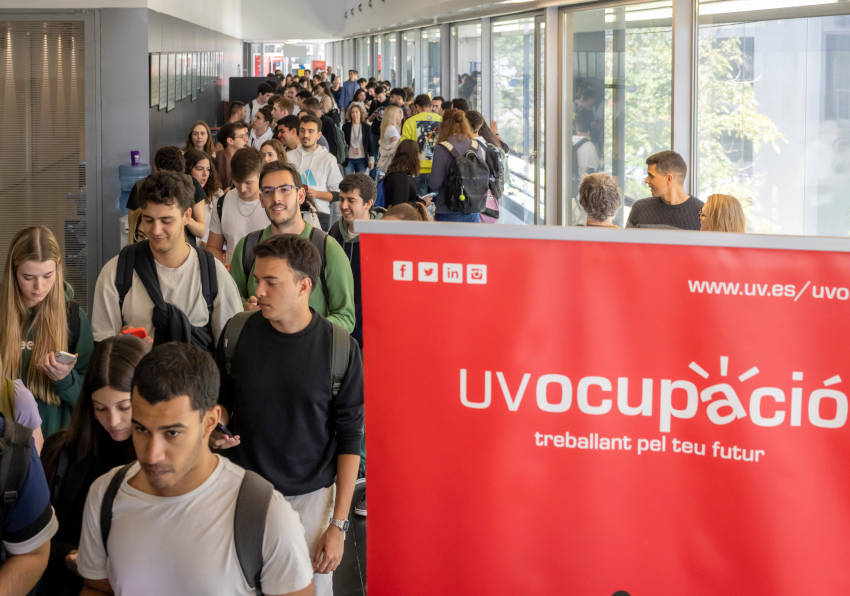 event image:Picture of the 2024-2025 Employment Forums of the Universitat de València.