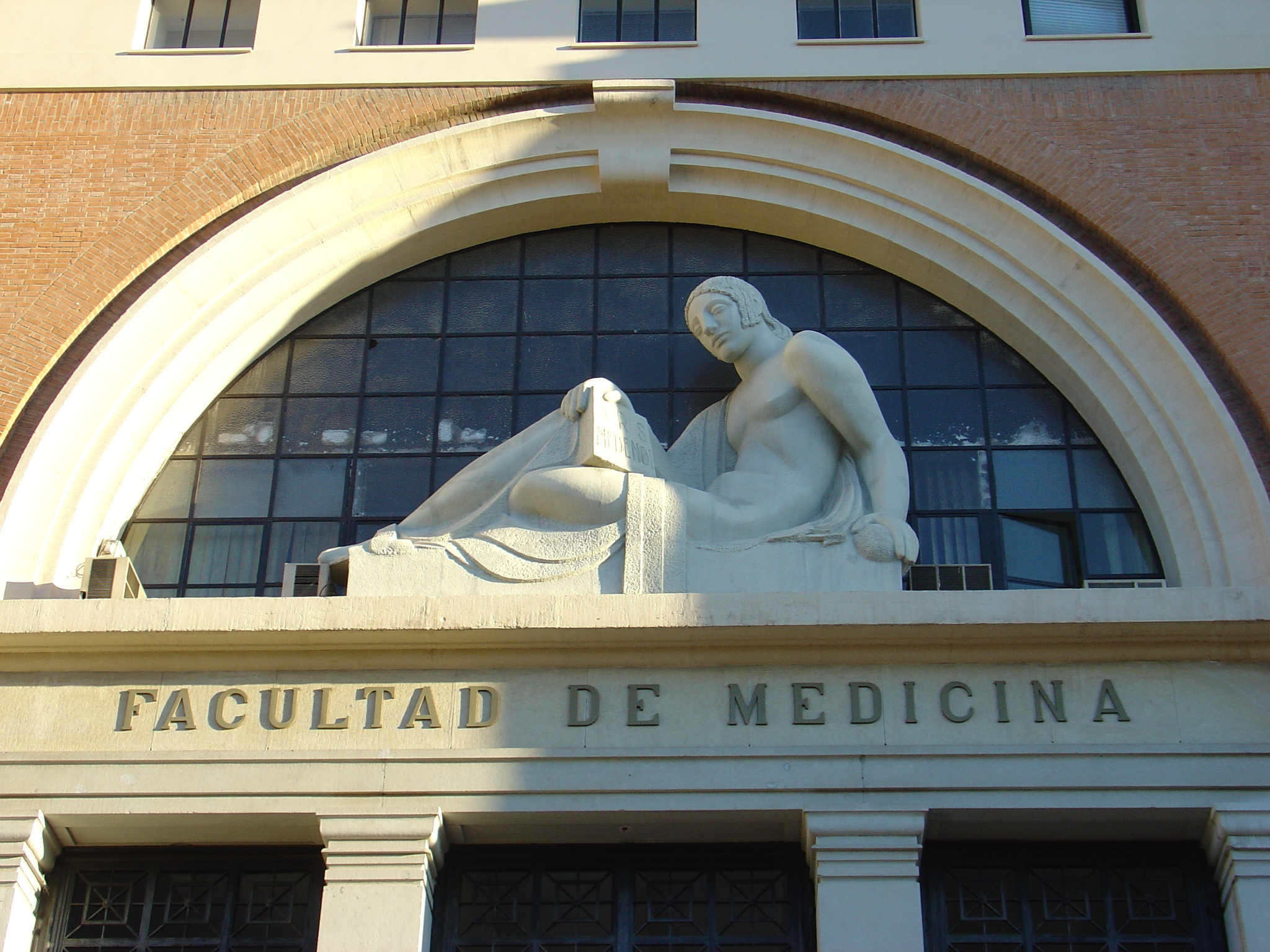 Entrada Facultat Medicina