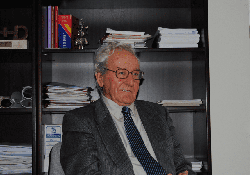 Professor Elías Díaz.