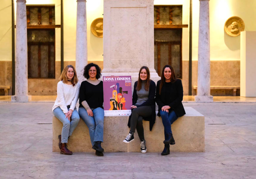 The leading participants of the screening at the UV Cinema Club, in La Nau cloister.