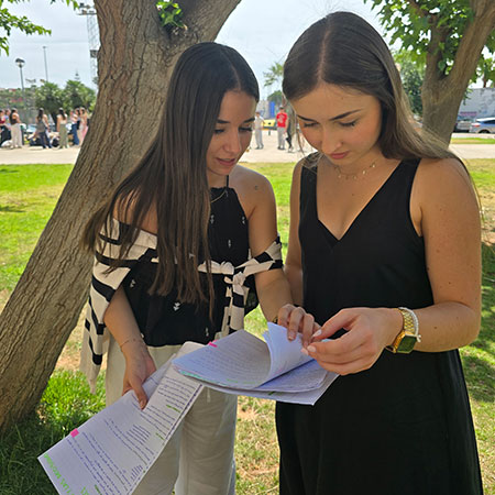 Alumnas que hacen las PAU